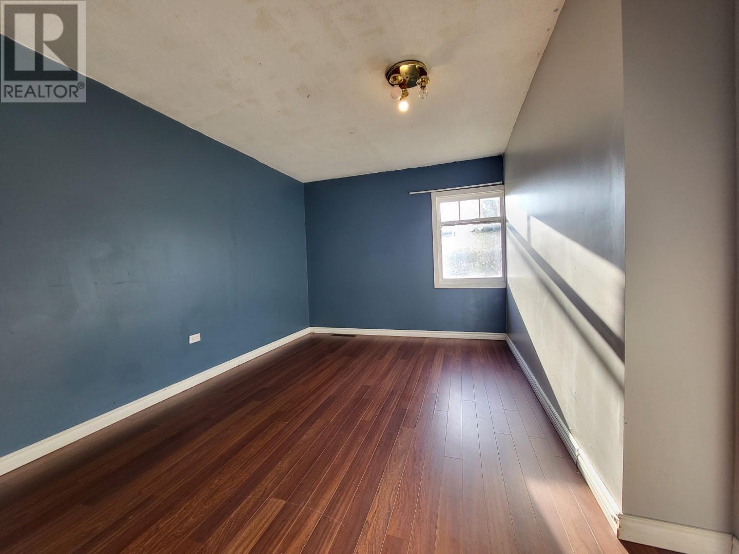 424 Bowron Avenue Property Photo 18