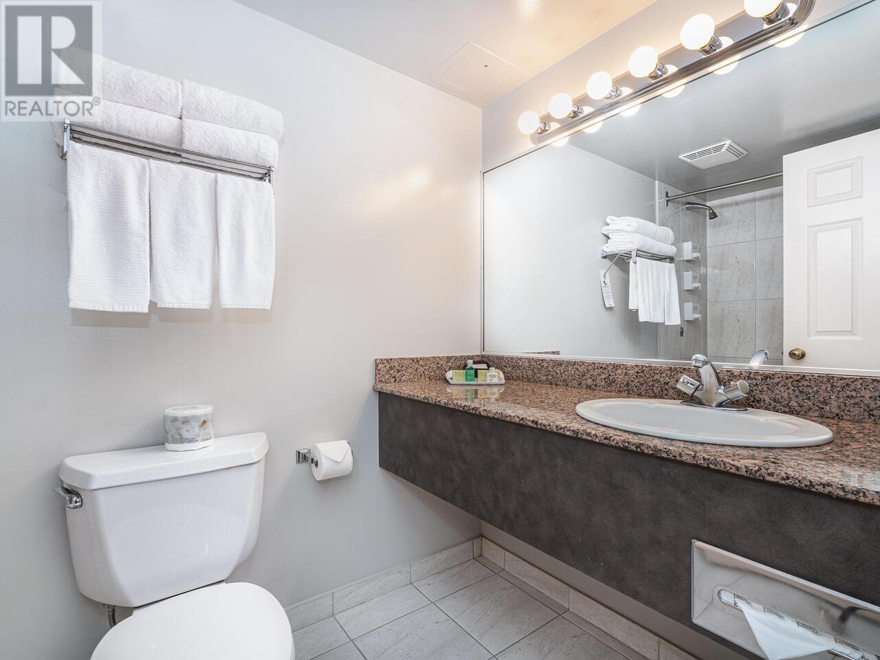 1009 838 Hamilton Street Property Photo 10