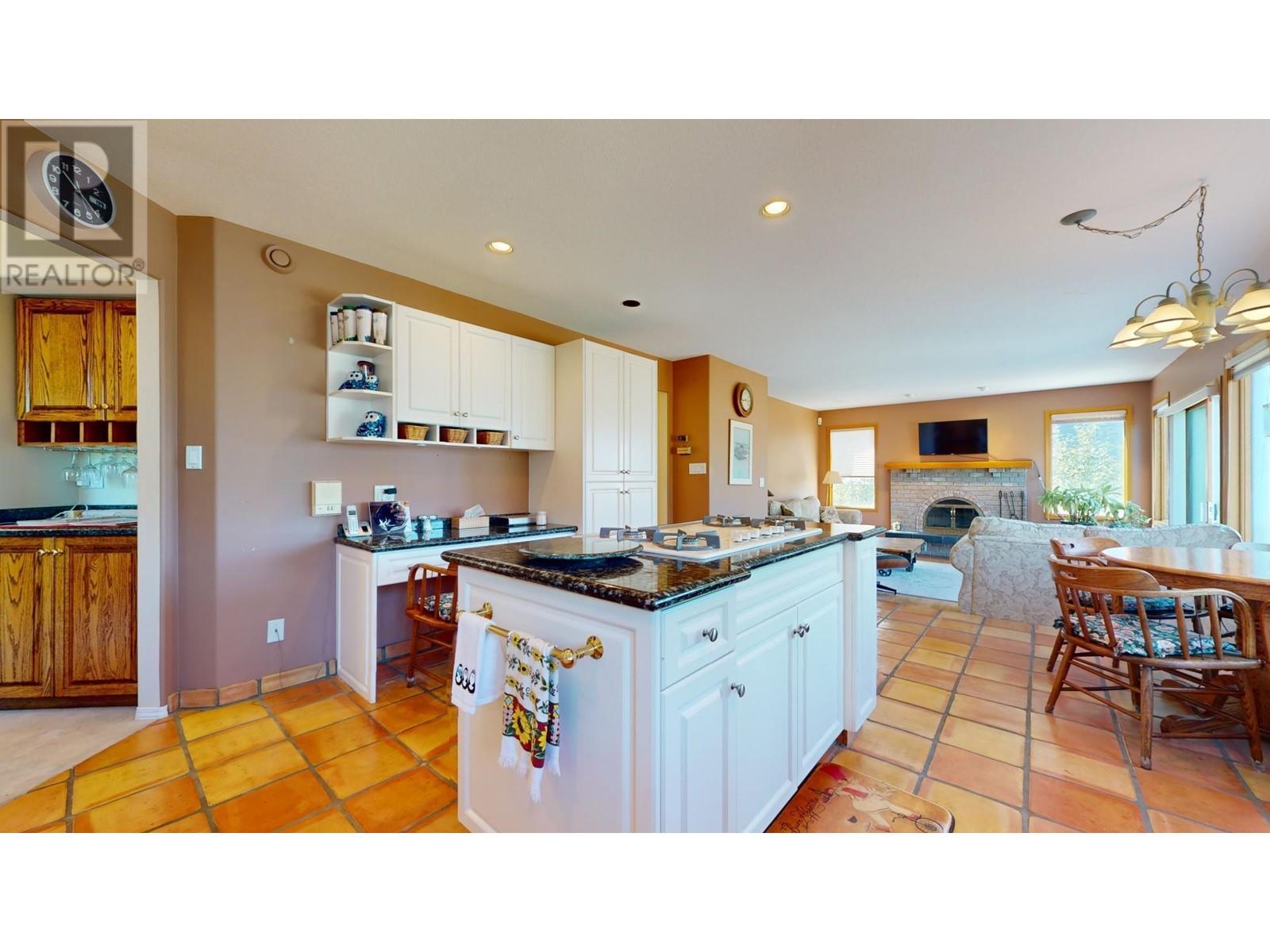 2009 Cliffside Lane Property Photo 10