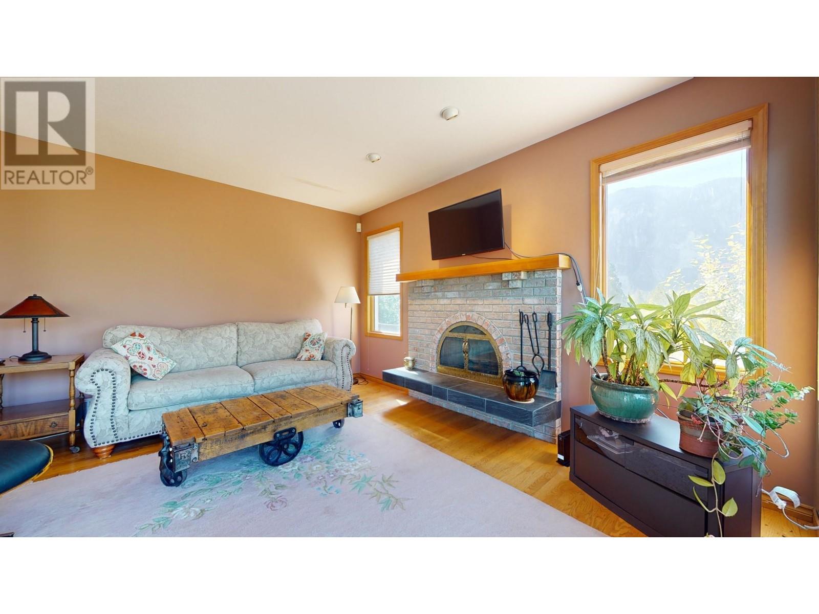 2009 Cliffside Lane Property Photo 17