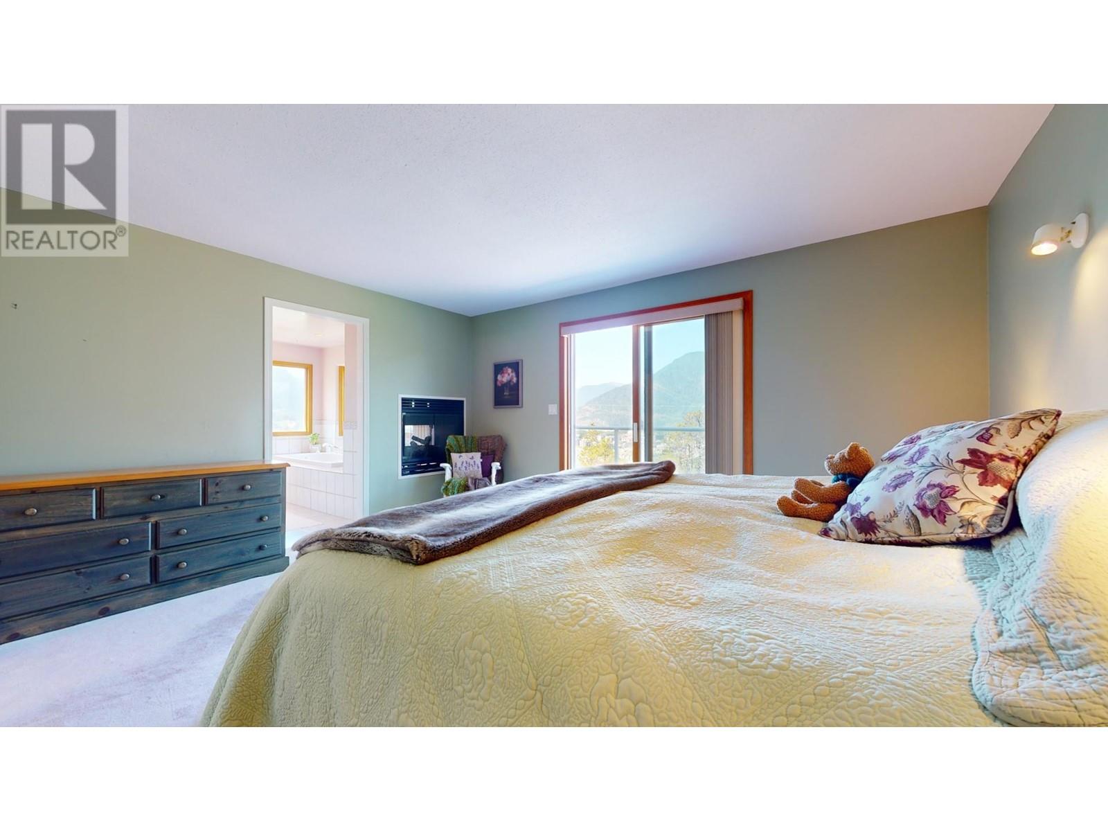 2009 Cliffside Lane Property Photo 20