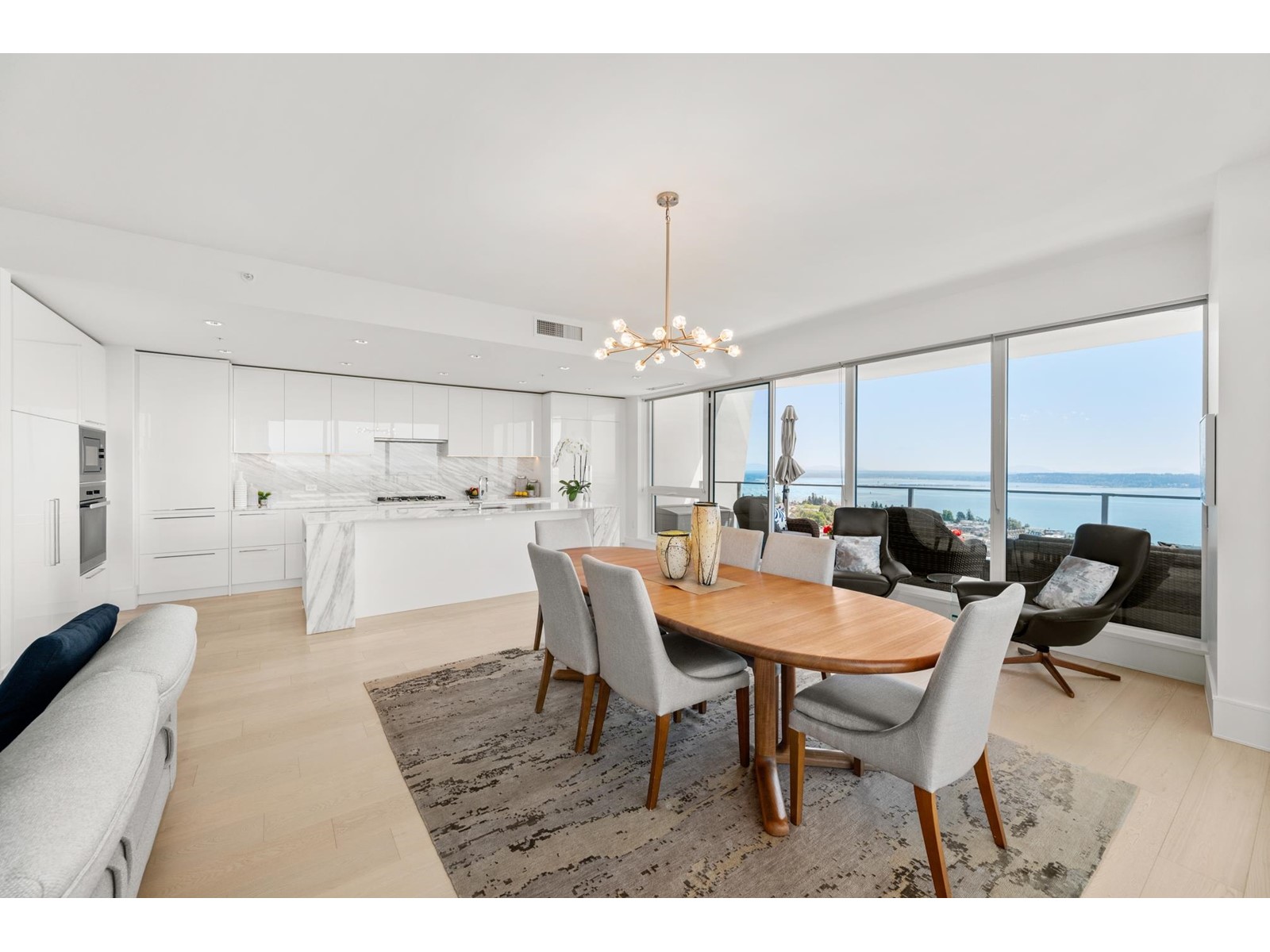 1601 1500 Martin Street Property Photo 11