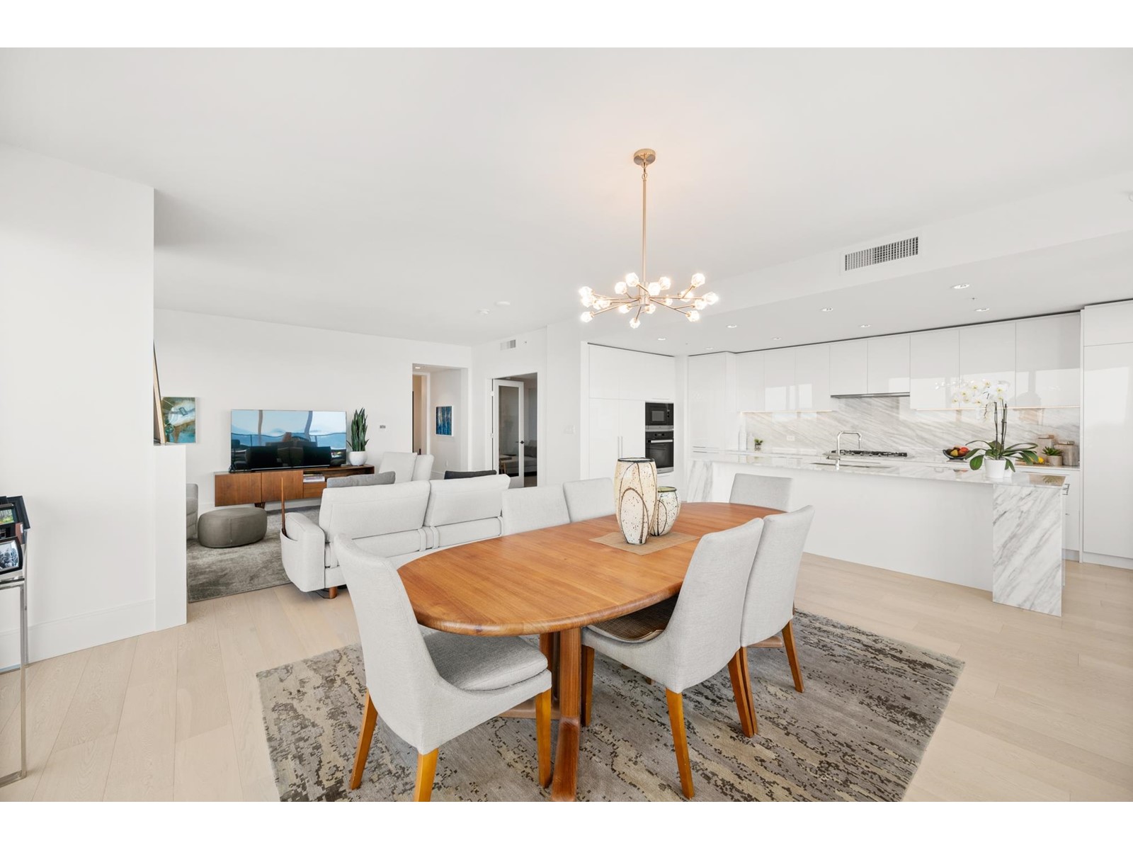 1601 1500 Martin Street Property Photo 12