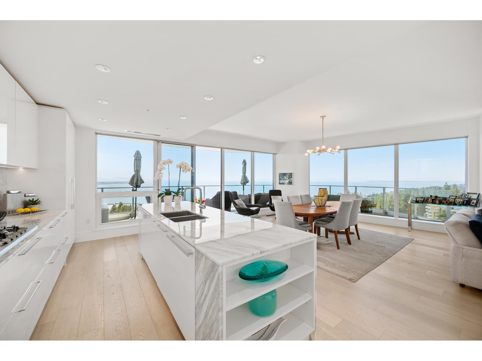 1601 1500 Martin Street Property Photo 16