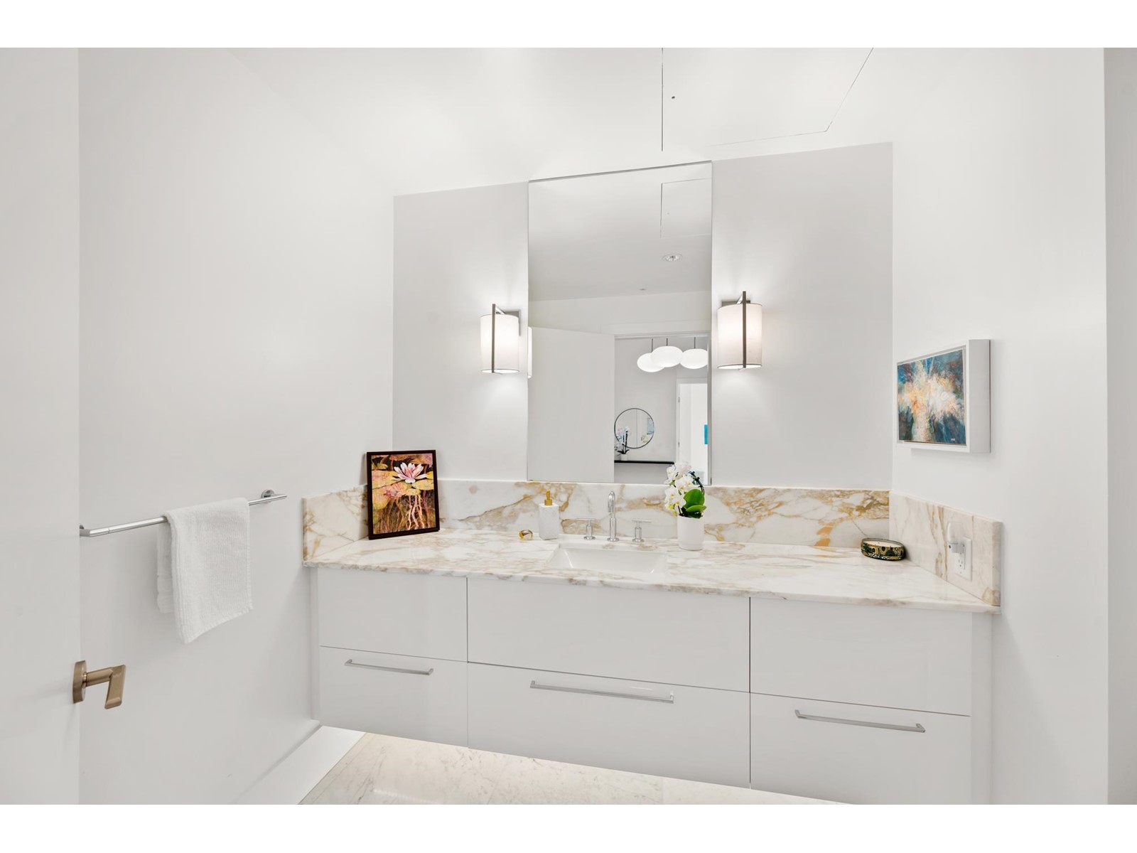 1601 1500 Martin Street Property Photo 23