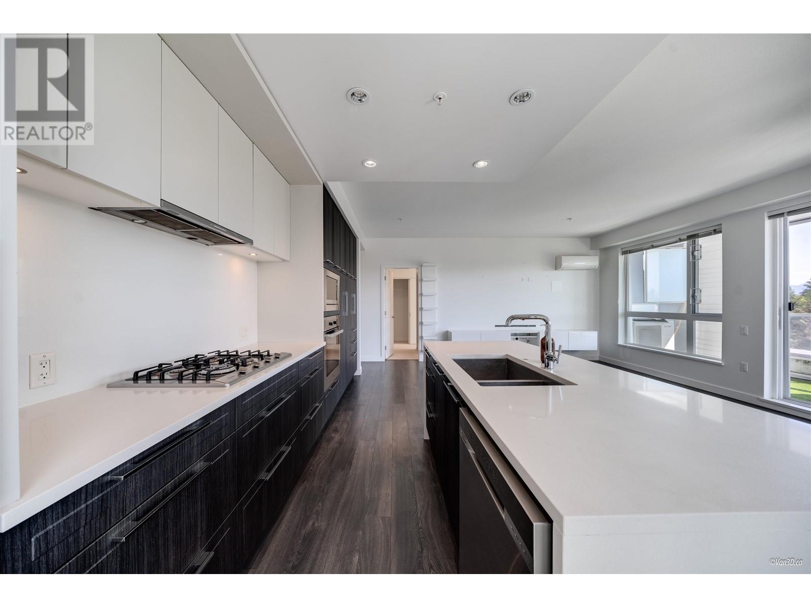 503 6633 Cambie Street Property Photo 9