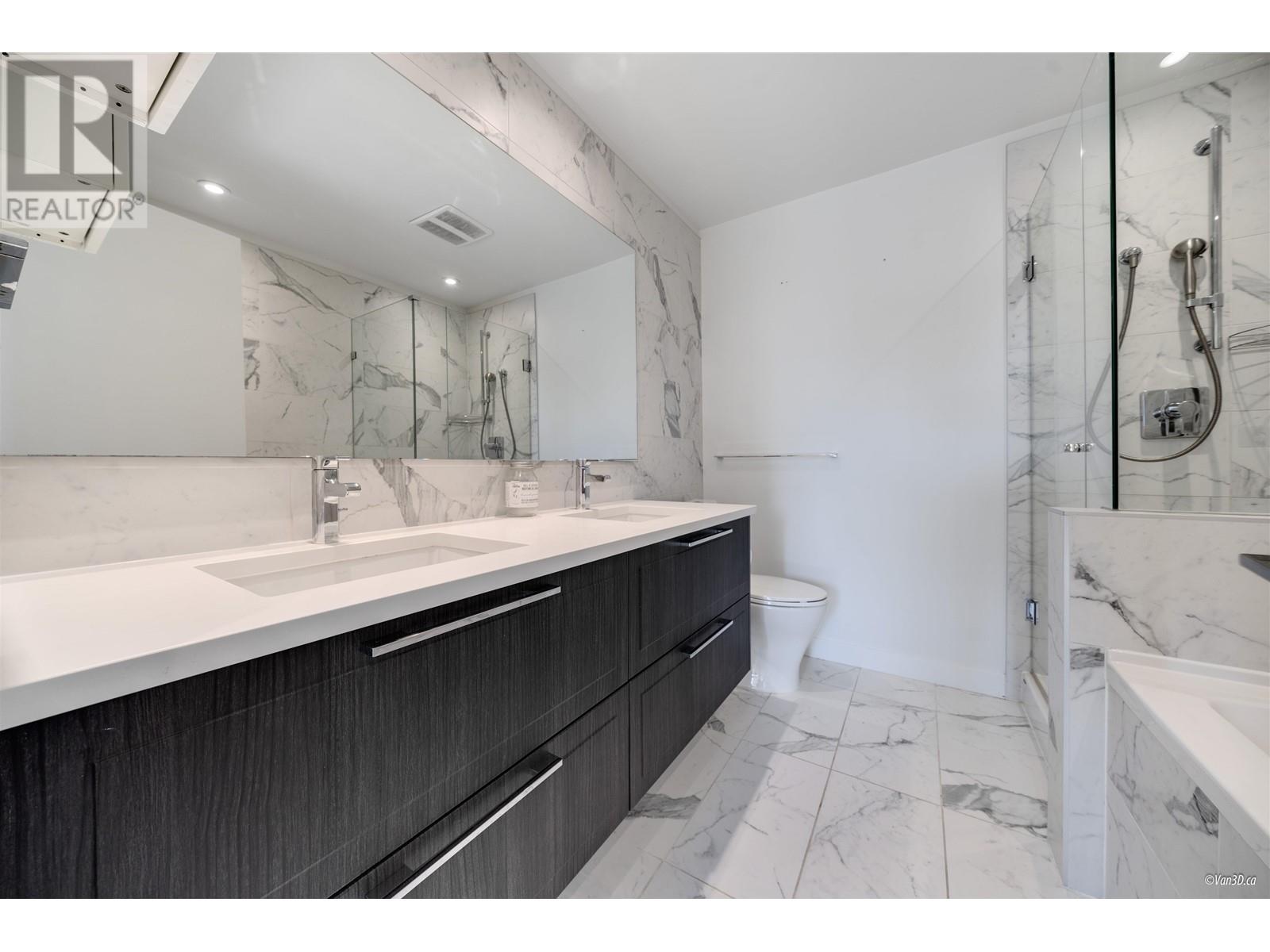 503 6633 Cambie Street Property Photo 10