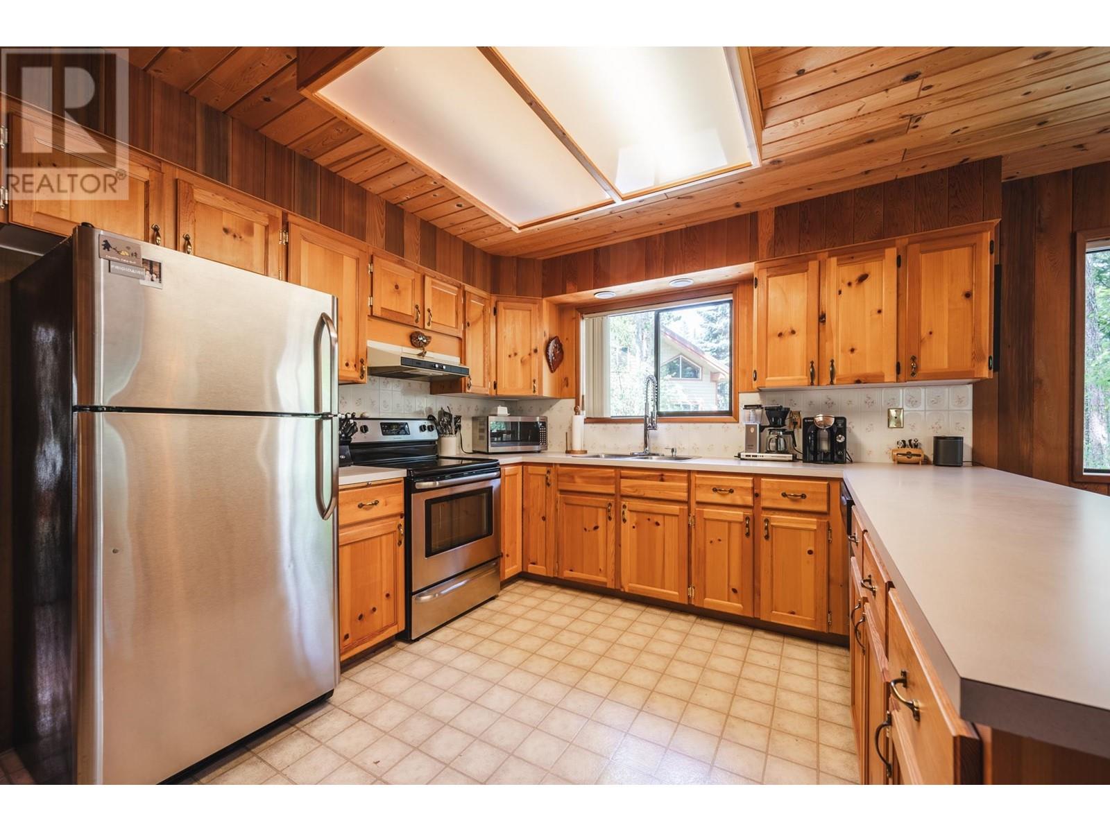 78 Garibaldi Drive Property Photo 12