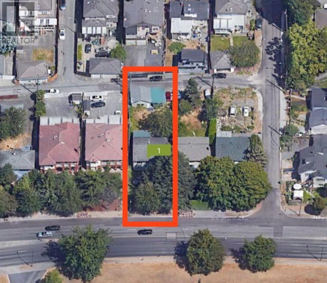 449 Se Marine Drive Property Photo 1