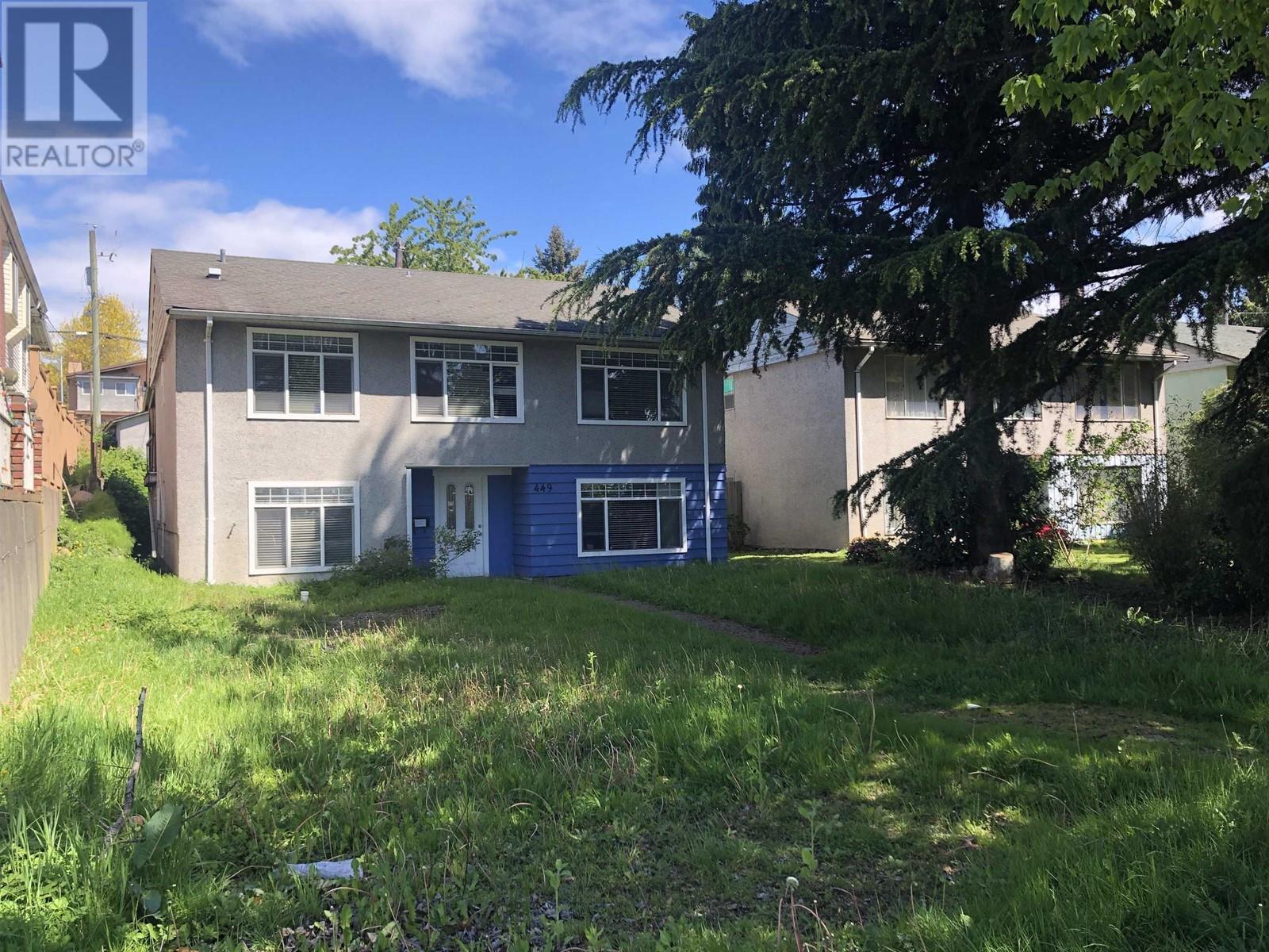 449 Se Marine Drive Property Photo 2