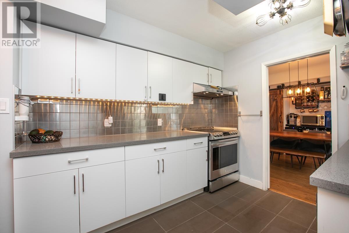 10231 Caithcart Road Property Photo 14