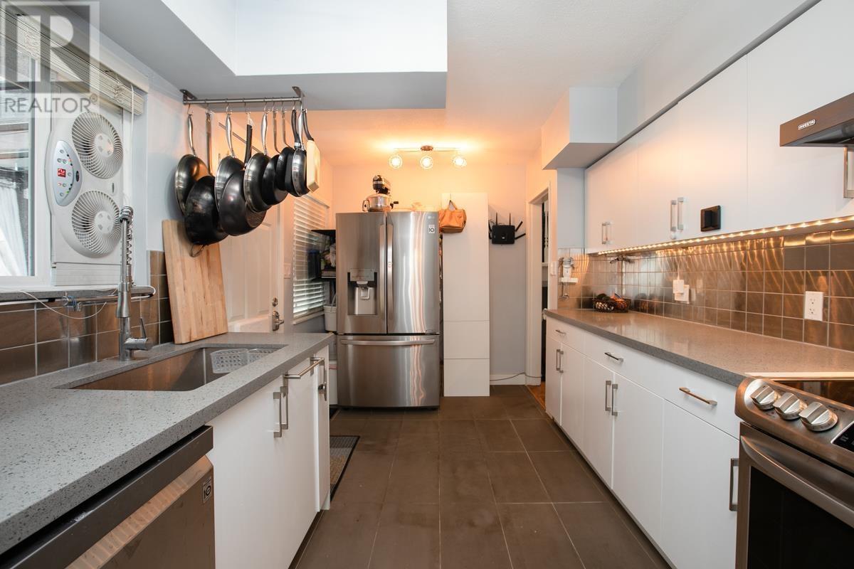 10231 Caithcart Road Property Photo 15