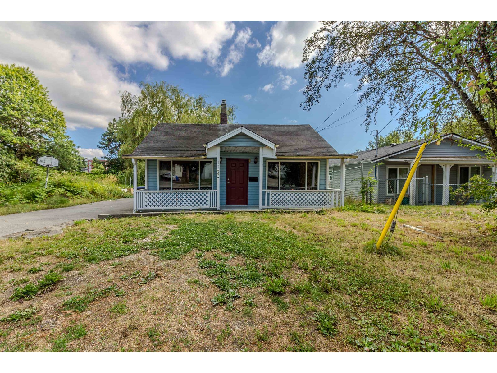 17464 58 Avenue Property Photo 1