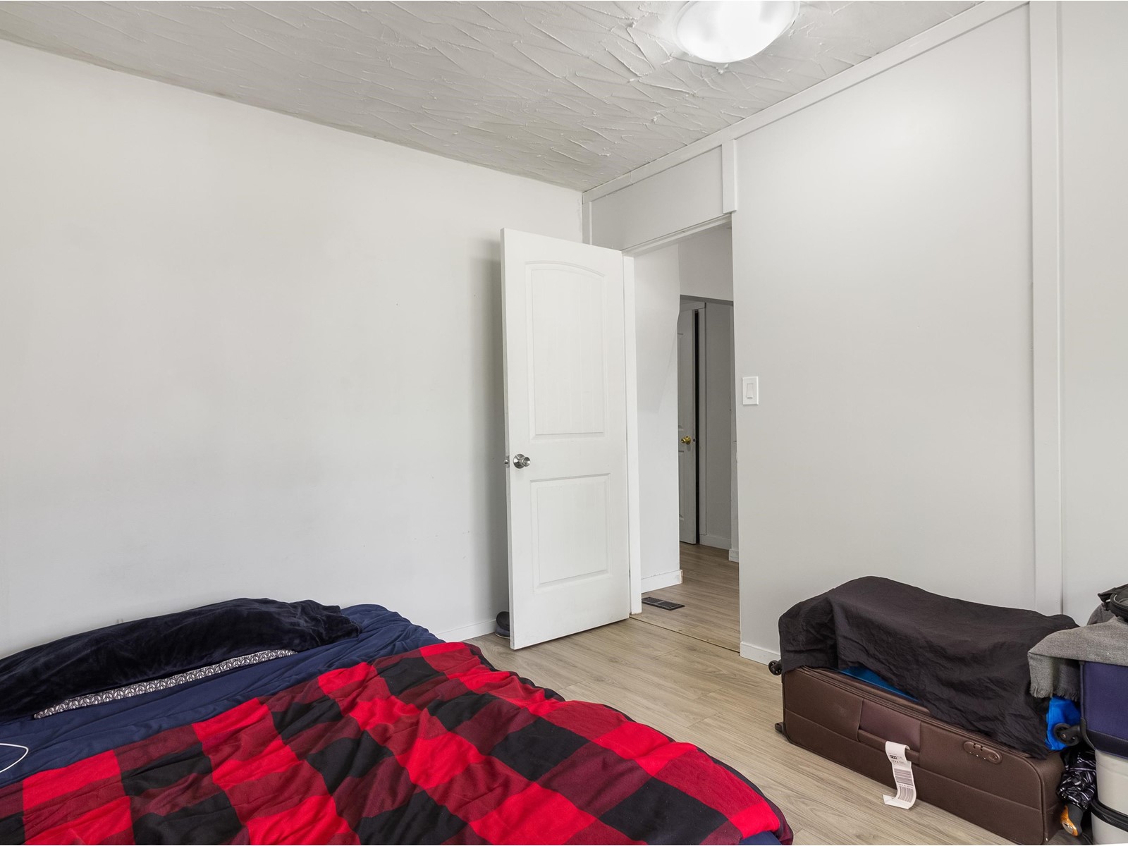 17464 58 Avenue Property Photo 10