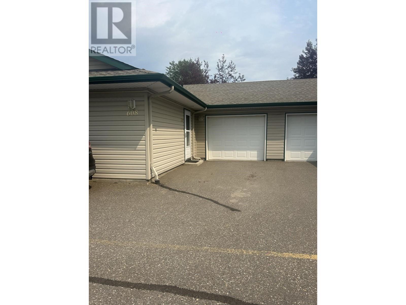 608 2877 Ferry Avenue Property Photo 1