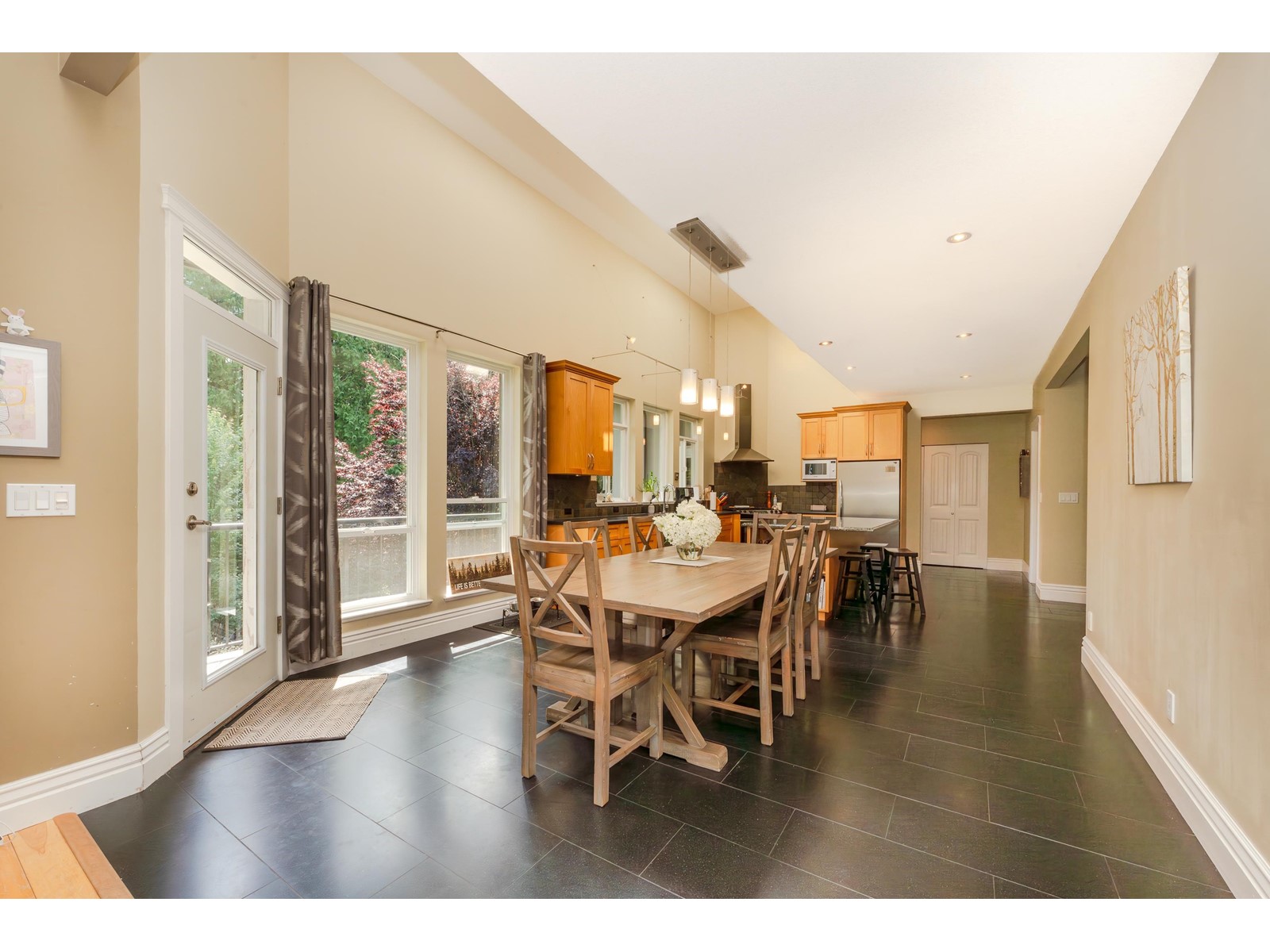 12668 Cathy Crescent Property Photo 3