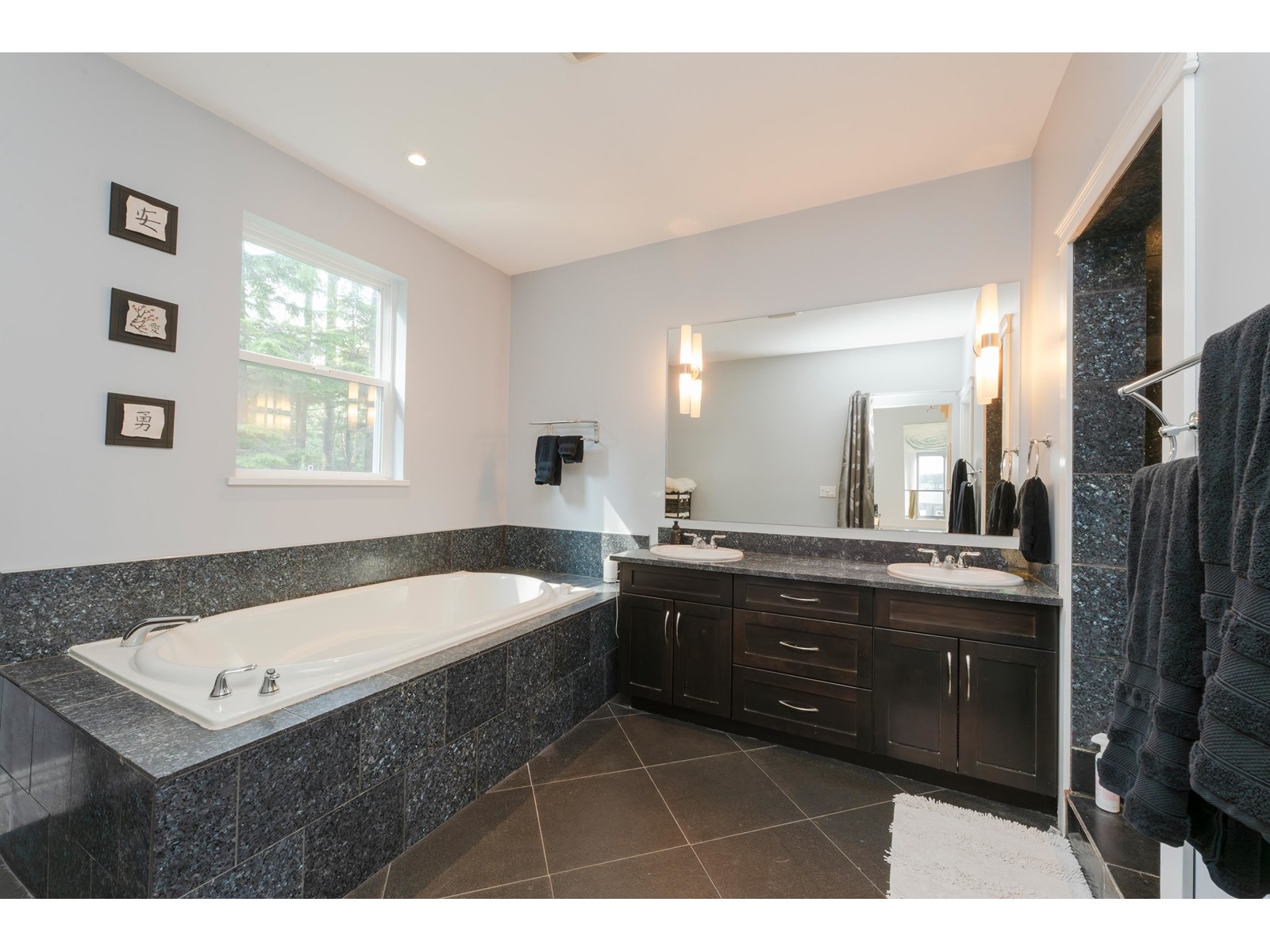 12668 Cathy Crescent Property Photo 11