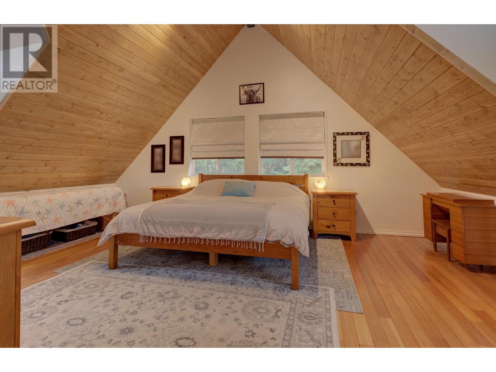 3888 Spokin Lake Road Property Photo 24