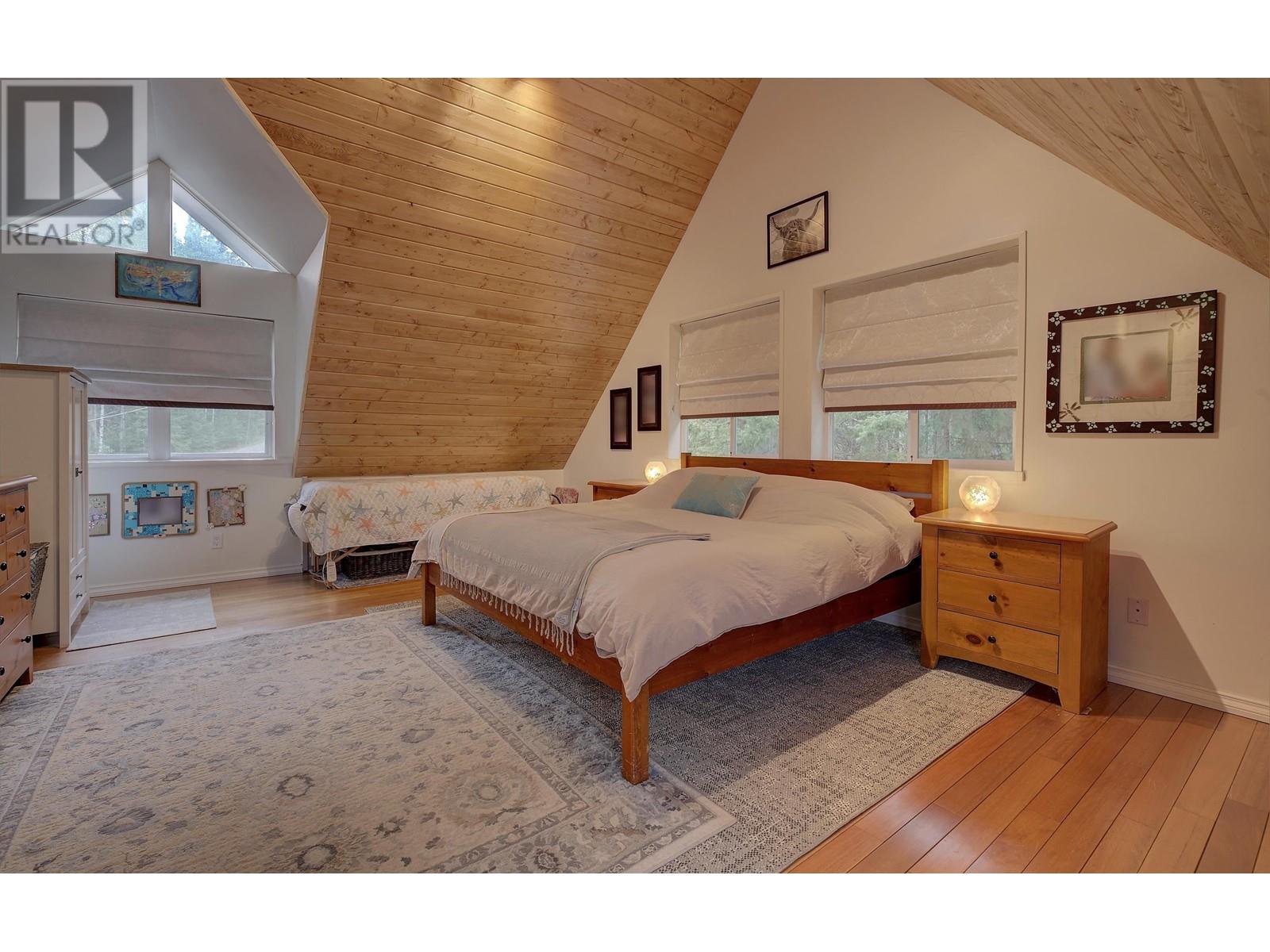 3888 Spokin Lake Road Property Photo 25