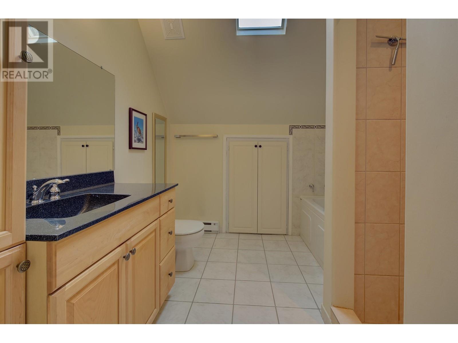 3888 Spokin Lake Road Property Photo 28