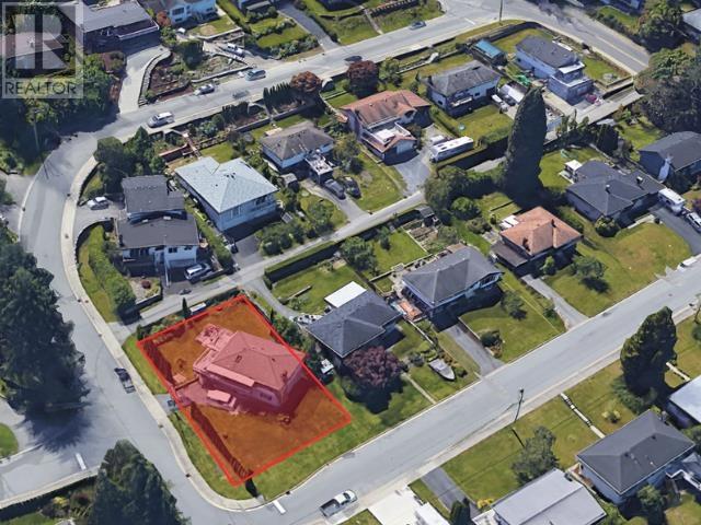1030 Palermo Street Property Photo 1