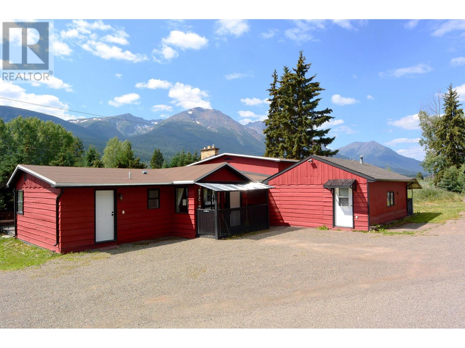3241 Banff Avenue Property Photo 2