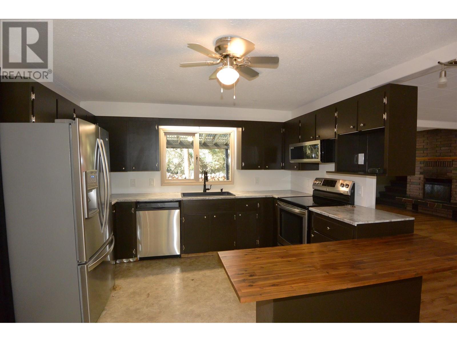 3241 Banff Avenue Property Photo 5