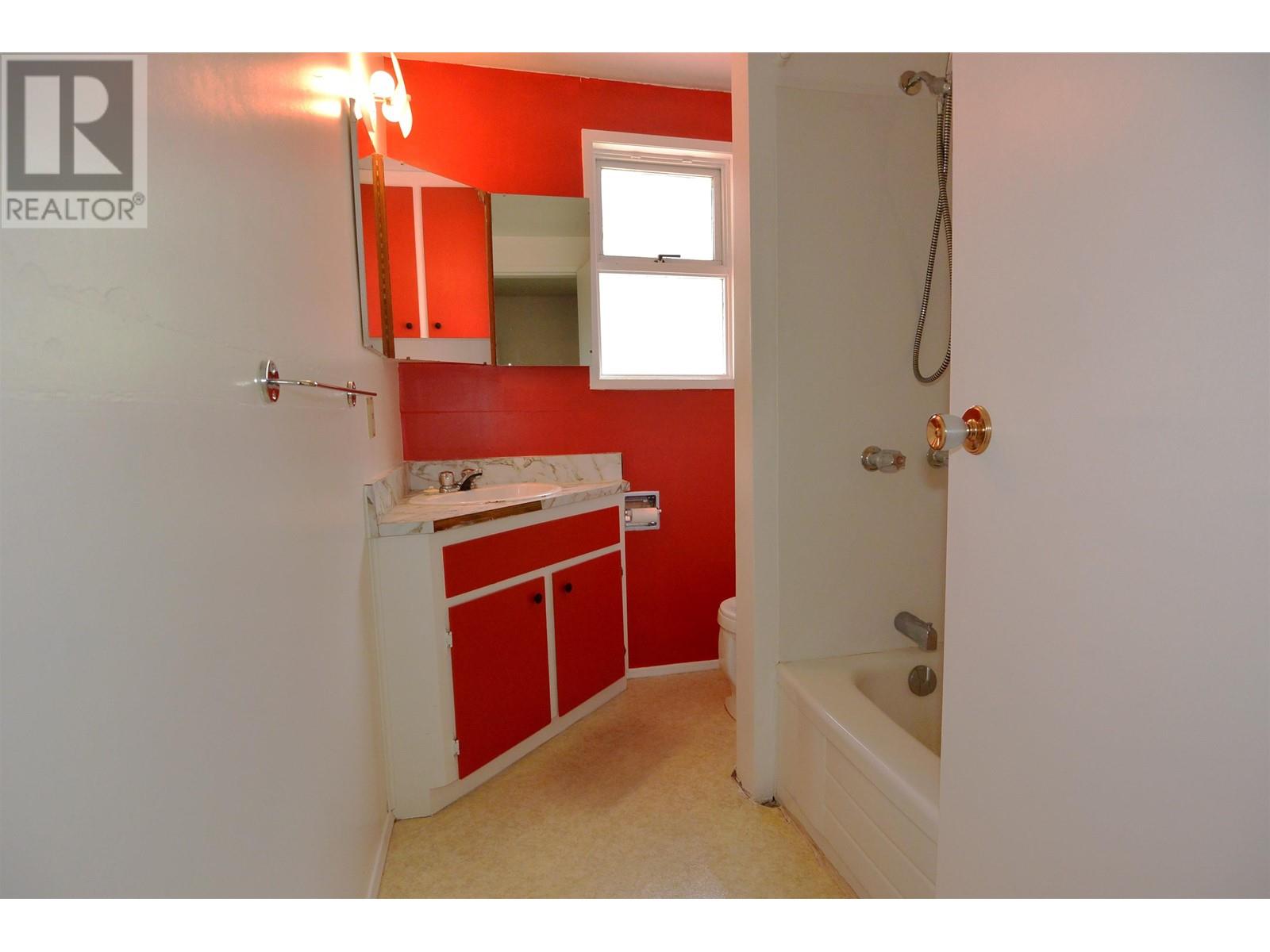 3241 Banff Avenue Property Photo 10