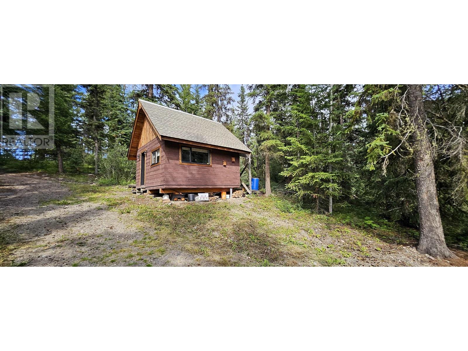 49490 Lloyd Drive Property Photo 10