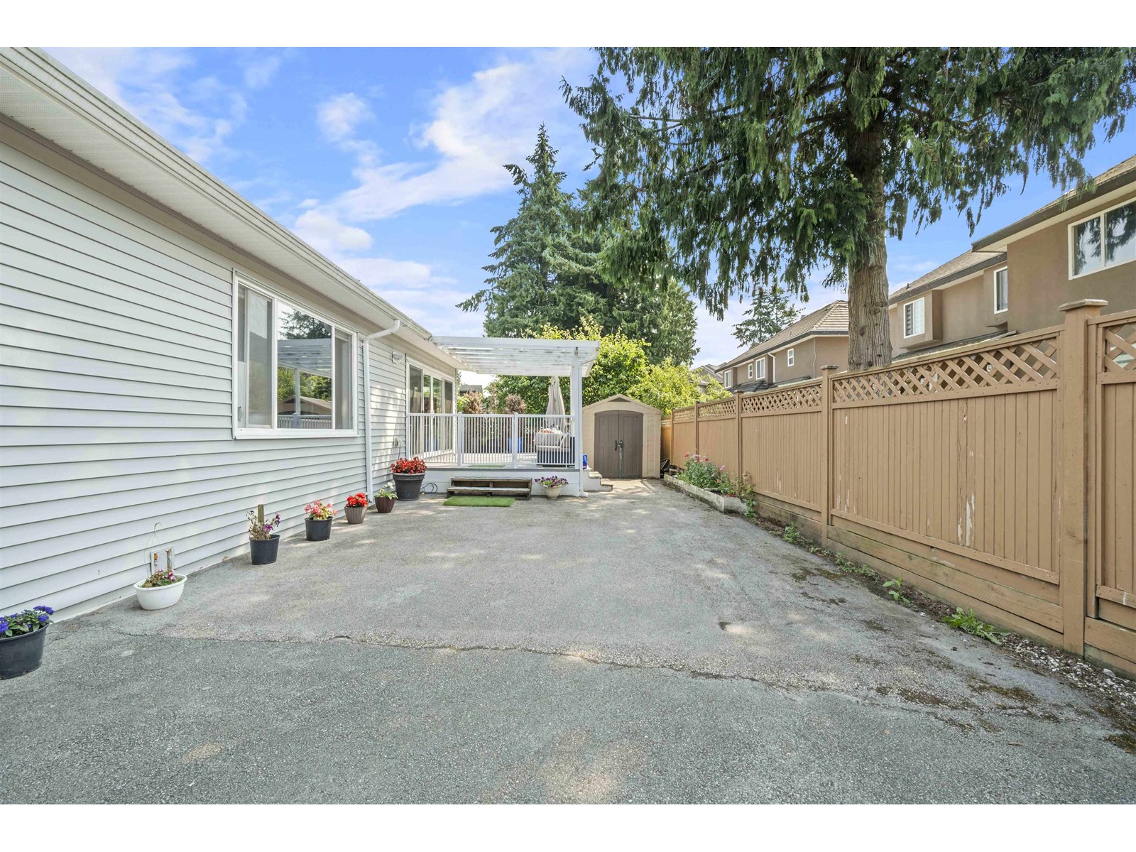 13032 61 Avenue Property Photo 22