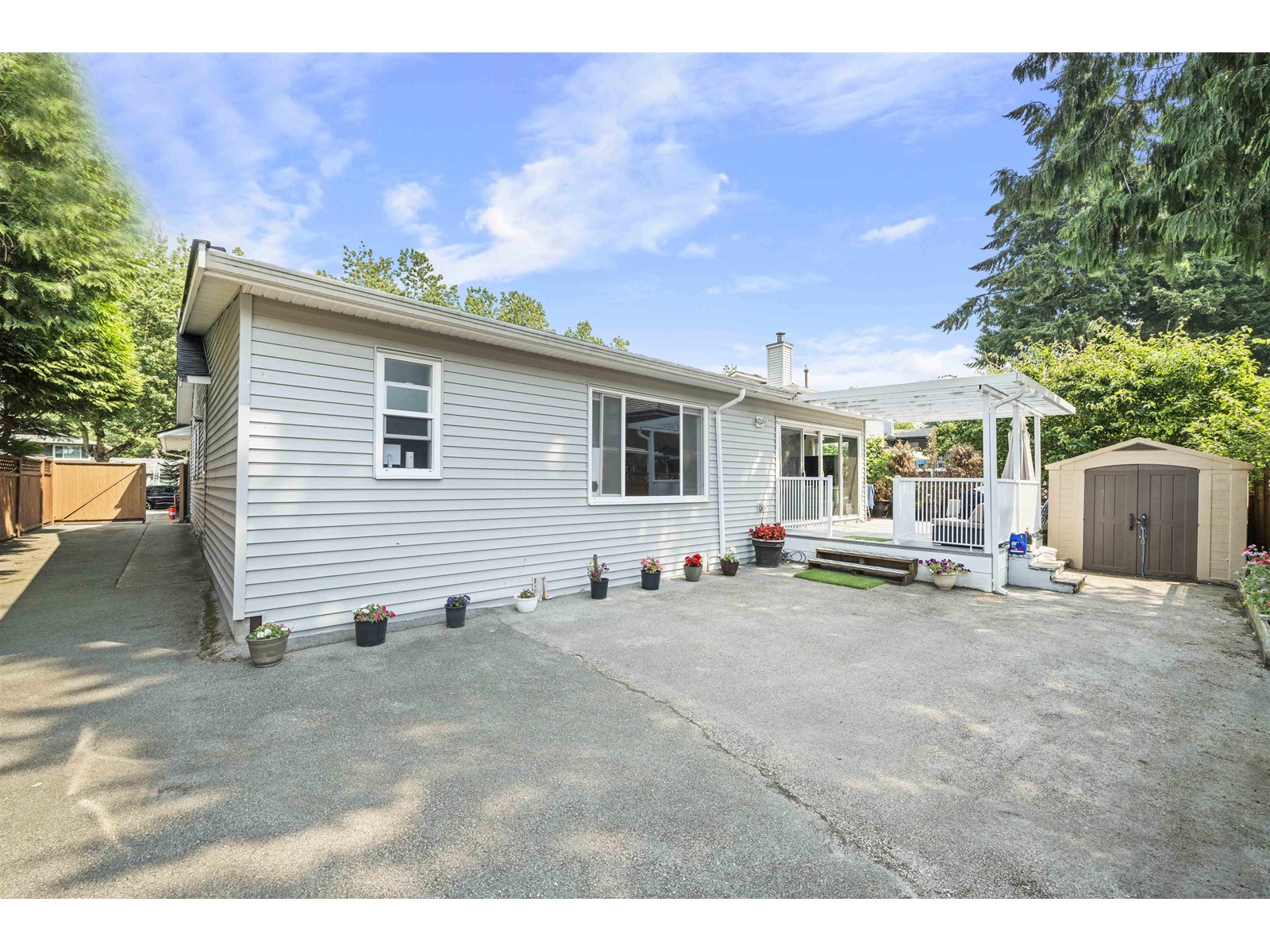 13032 61 Avenue Property Photo 23