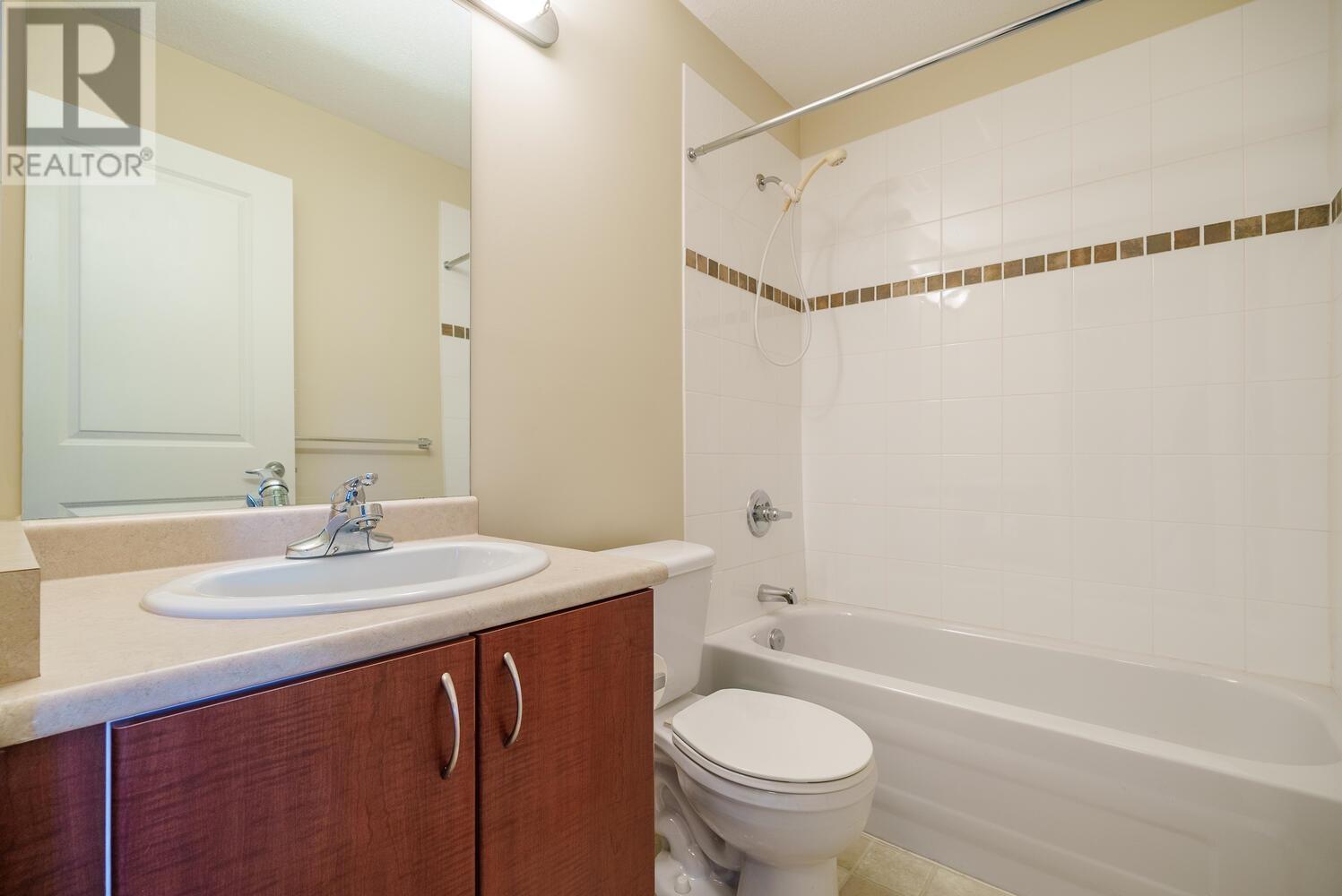 19 3127 Skeena Street Property Photo 23