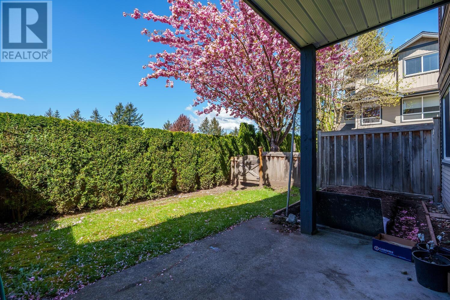 19 3127 Skeena Street Property Photo 24