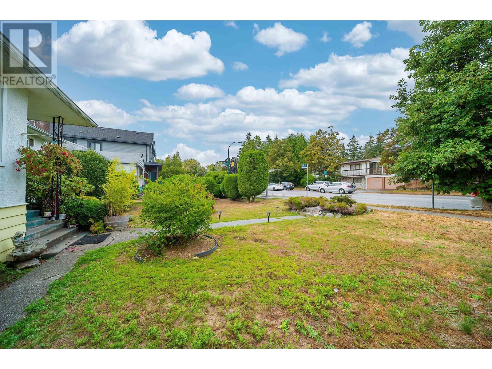6527 Tyne Street Property Photo 6
