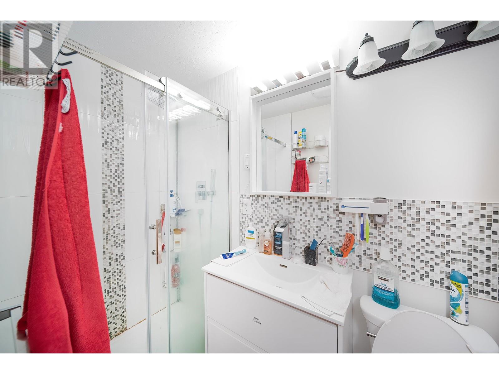 6527 Tyne Street Property Photo 17