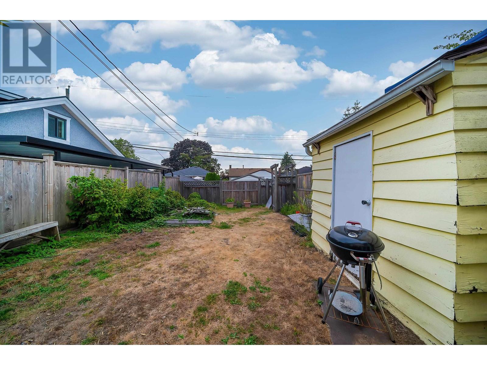 6527 Tyne Street Property Photo 29