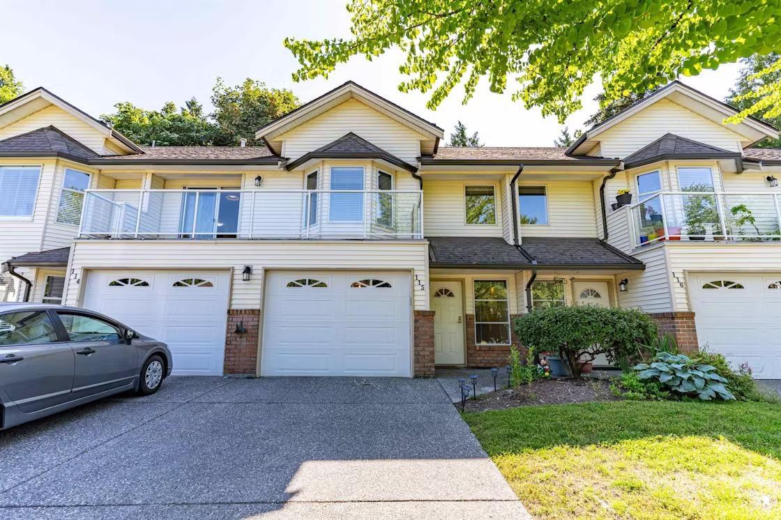 115 6841 138 St Property Photo 1