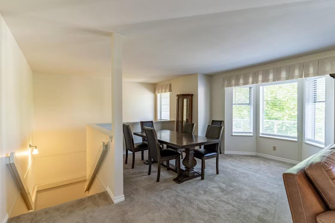 115 6841 138 St Property Photo 5