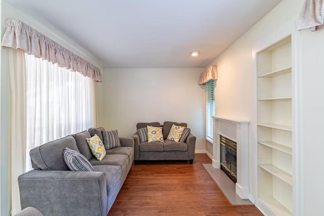 115 6841 138 St Property Photo 9