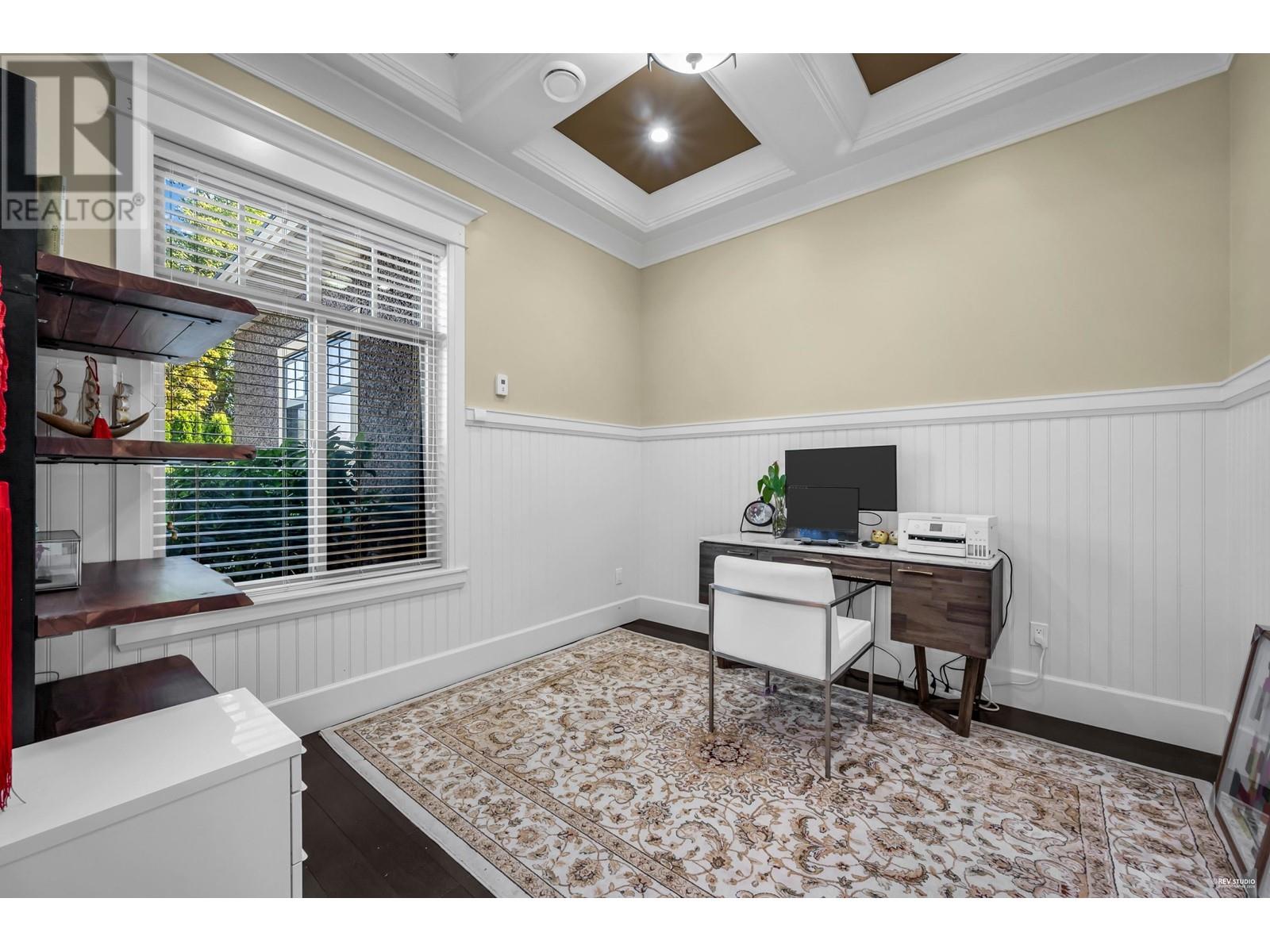 3460 Lamond Avenue Property Photo 14