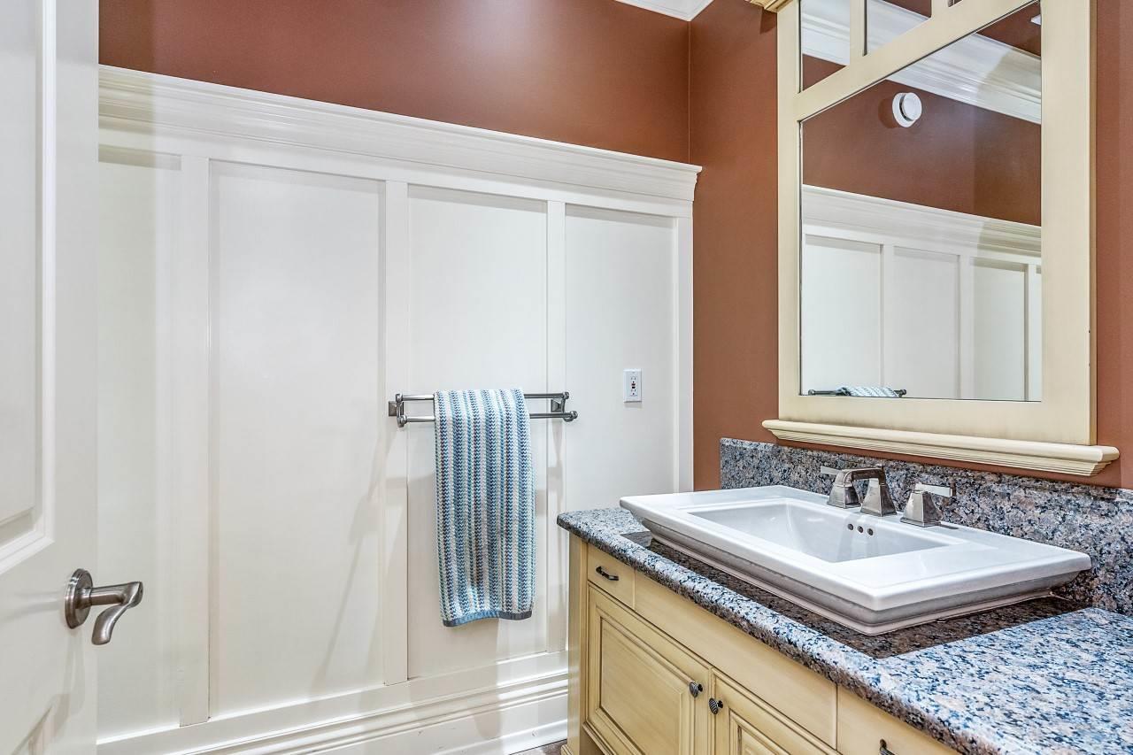 13356 26 Avenue Property Photo 17