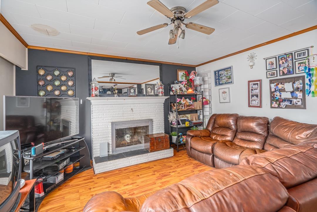 4339 200 Street Property Photo 5