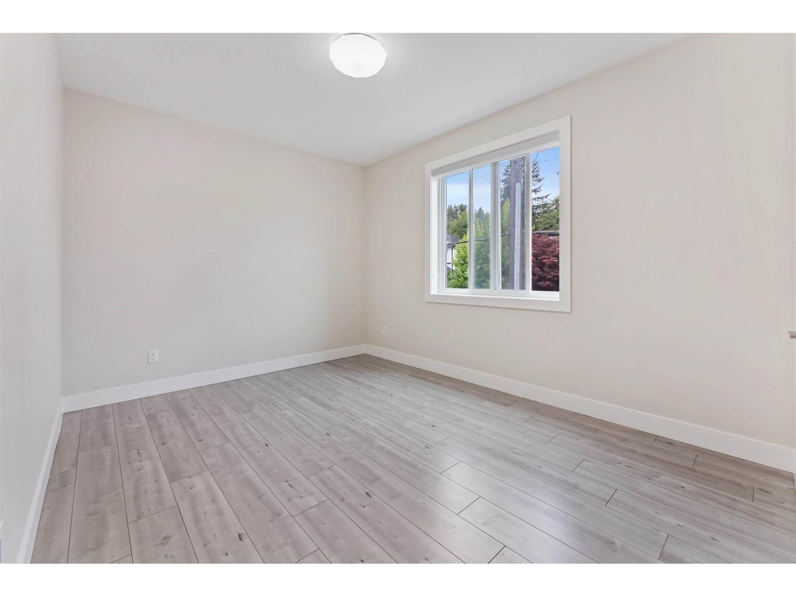 14188 68 Avenue Property Photo 23