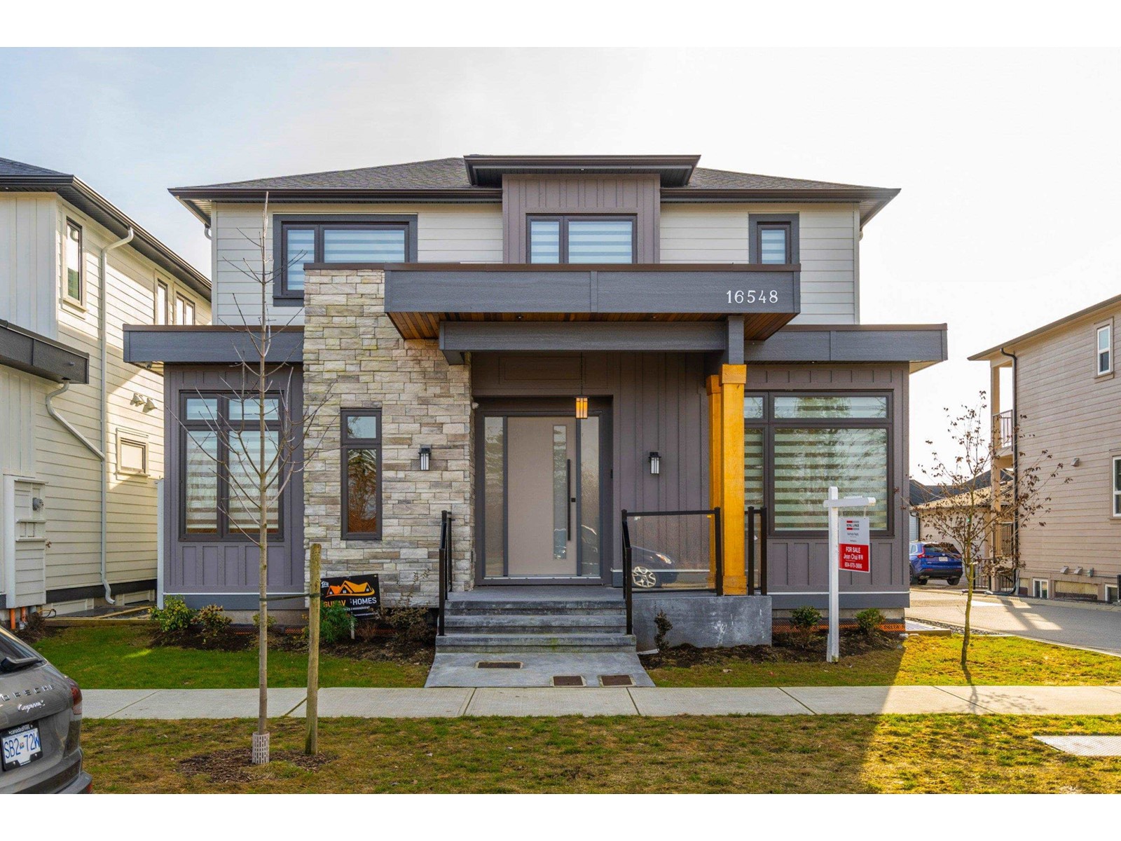 16548 22 Avenue Property Photo 1