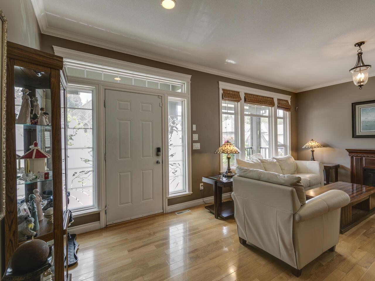 27 33925 Araki Court Property Photo 4