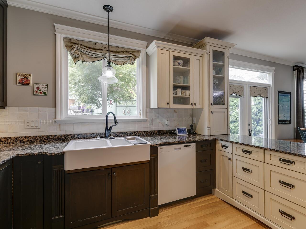 27 33925 Araki Court Property Photo 19