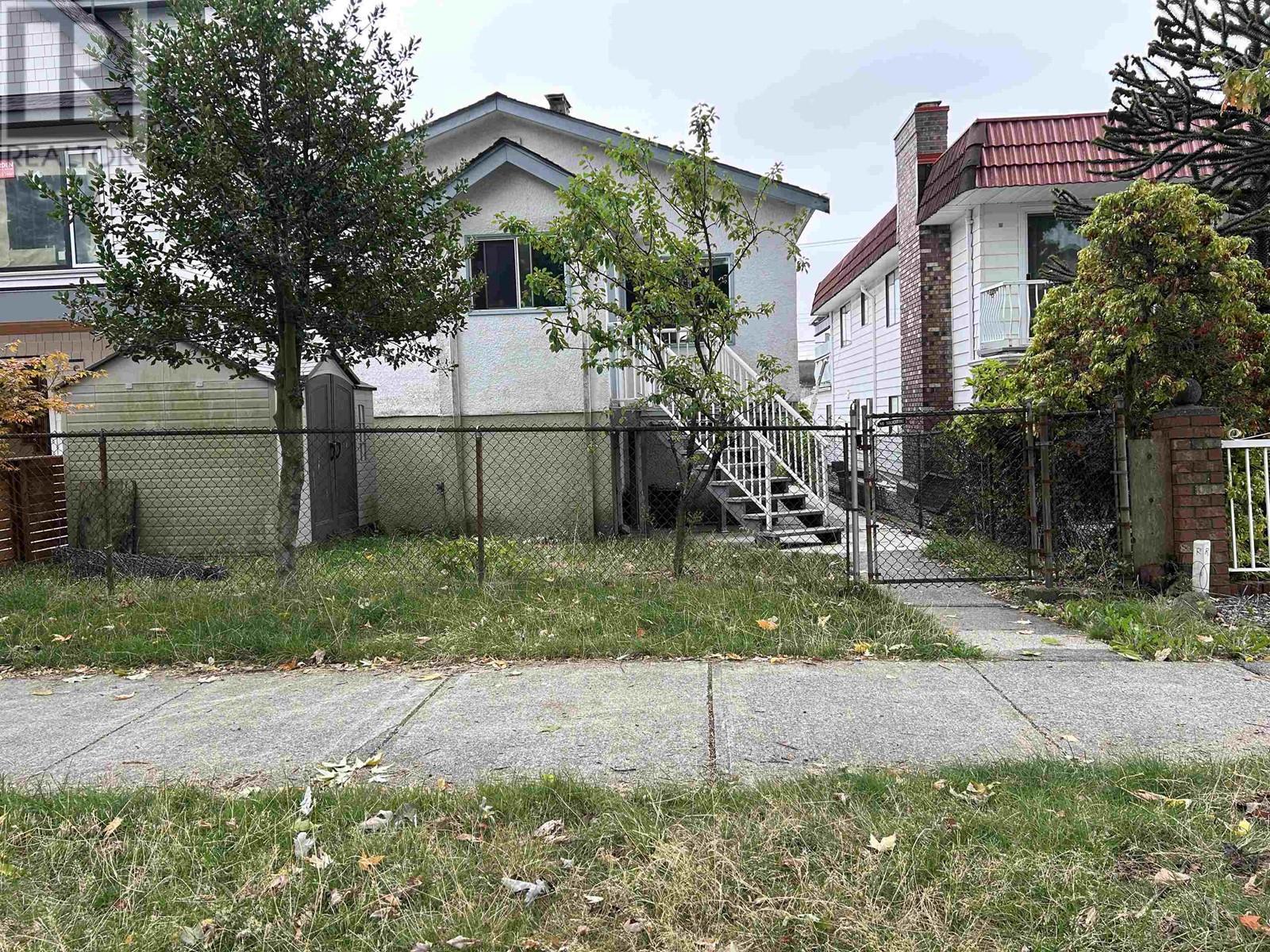 3484 Franklin Street Property Photo 1