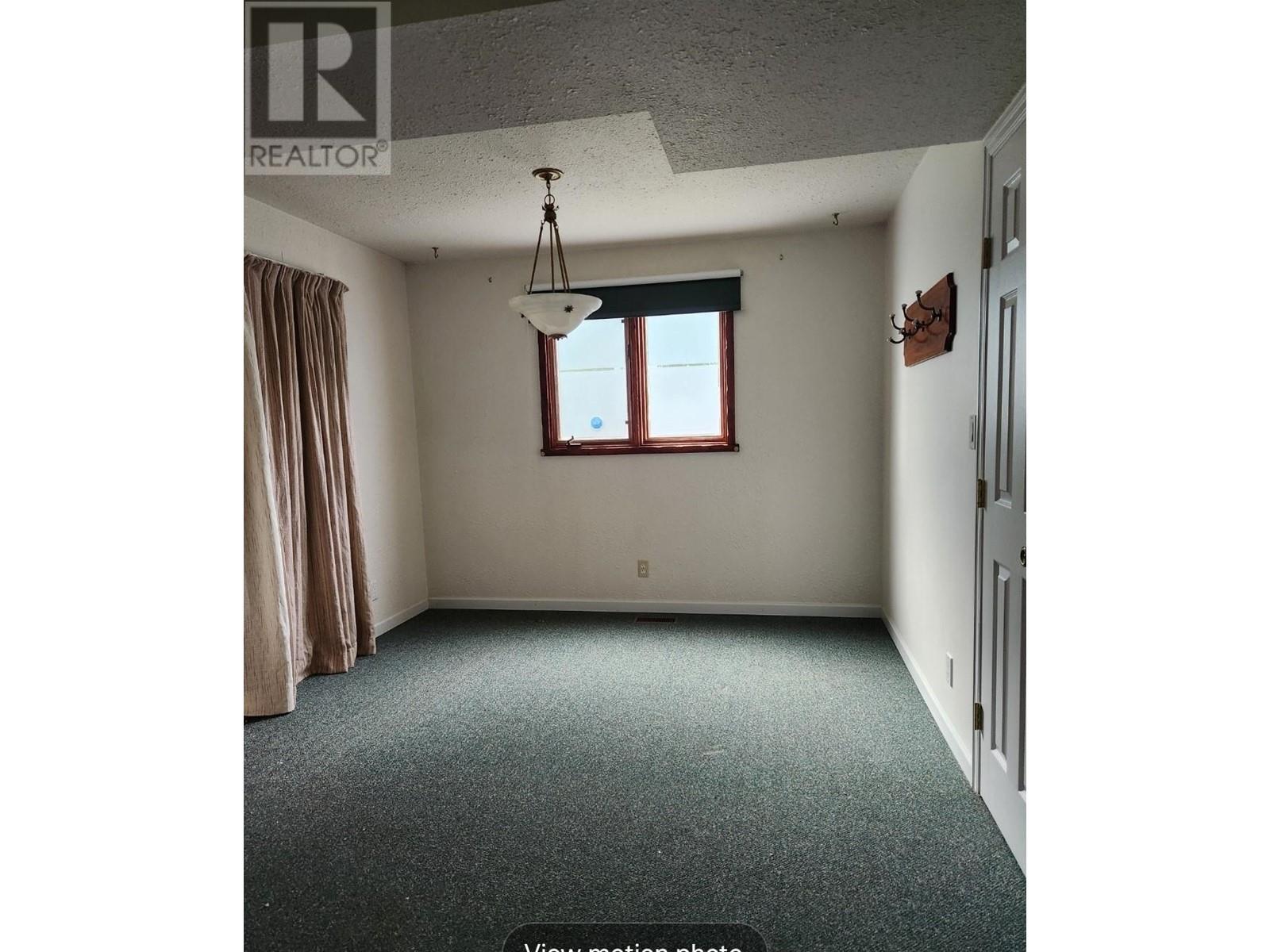 3931 Highland Drive Property Photo 4