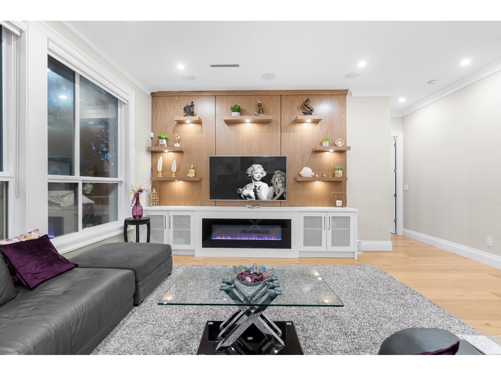11586 84b Avenue Property Photo 8