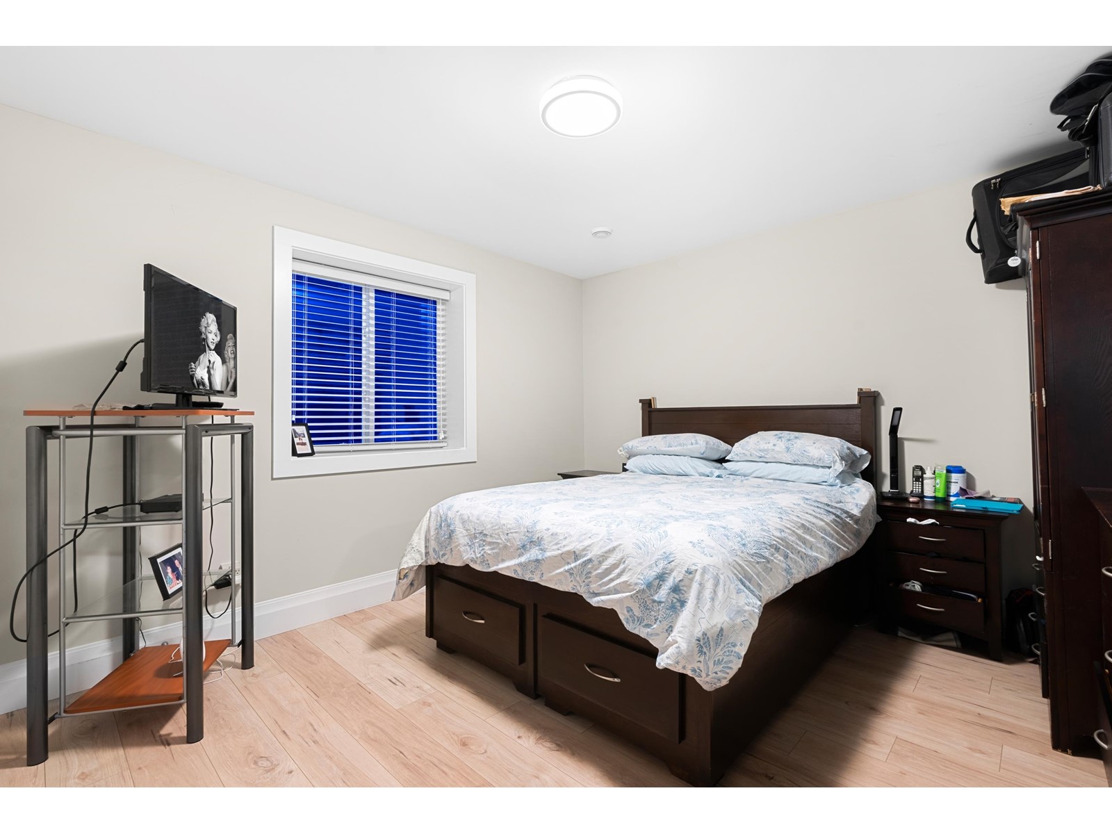 11586 84b Avenue Property Photo 37